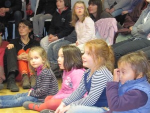 Enfants spectacle de Patrick Ewen